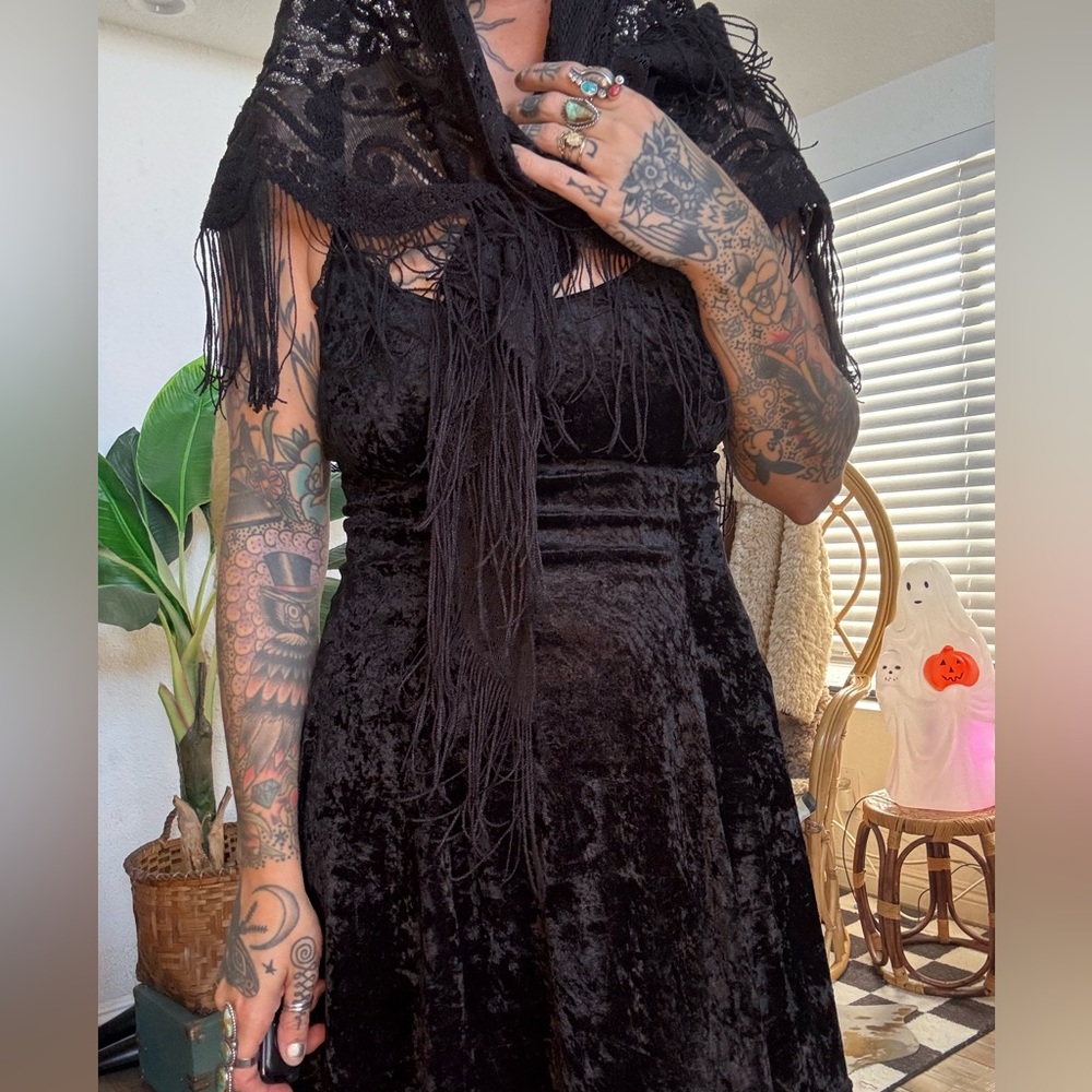 Black Lace Fringe Shawl